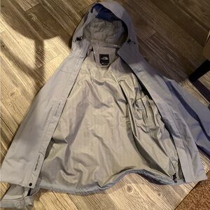 The North Face Men's Light Gray Raincoat